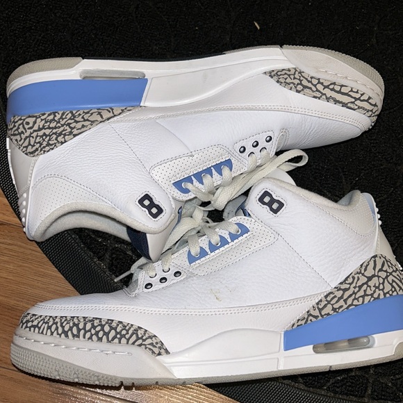 Mens AIR JORDAN 3 RETRO “UNC” - Picture 3 of 7